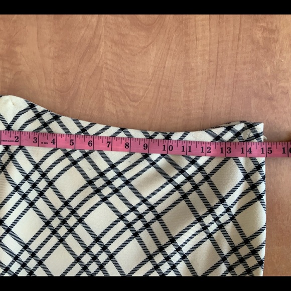 Womens Brooks brothers cream with black striped skirt size  8 - Picture 5 of 6